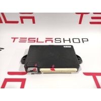 Блок управления (другие) Tesla Model X 2016 1045490-10-D