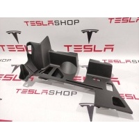 пластик салона Tesla Model X 2016 1035577-00-D