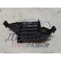направляющая ремня безопасности Audi Allroad quattro 2005-2012 2007 4f0857781