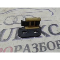 держатель накладки Audi Allroad quattro 2005-2012 2007 4f0853587c