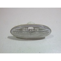 Повторитель на крыло белый Renault Cube (Z12) (2008 - ) 261608990A
