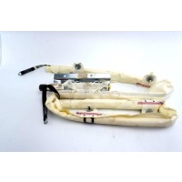 Шторка безопасности правый volvo xc60 31271737