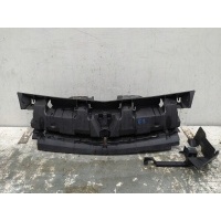 Решетка радиатора renault kangoo 08 - 8200436706