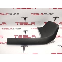 накладка декоративная передняя правая Tesla Model X 2016 1007882-00-