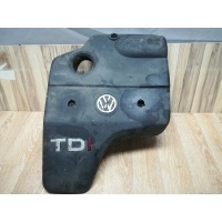 Декоративная крышка двигателя Volkswagen Passat B4 (1993-1997) 1996 028103935C