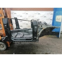 порог со стойкой Audi Q5 2011 8r0809848