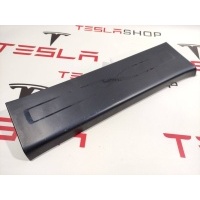 Накладка на порог Tesla Model X 2016 1053195-00-E