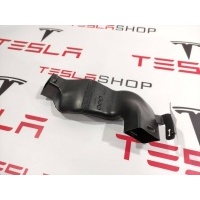 воздуховод печки Tesla Model X 2016 1053897-00-A