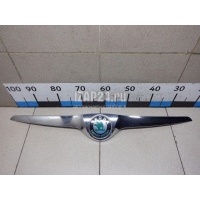Молдинг капота VAG Fabia (2007 - 2015) 5J0853633A