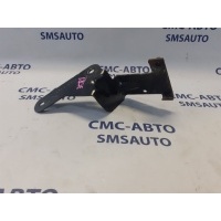 Кронштейн Audi A5 8K0819546