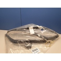 Уплотнитель правой фары Mercedes E-klasse W212 2009-2016 A2128260691