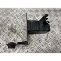 Кронштейн бампера переднего R Audi Q7 4L (2005-2015) 2007 4L0807134