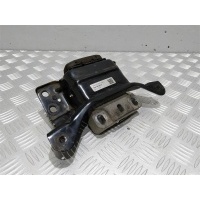Подушка крепления двигателя Skoda Octavia 2015 5Q0199555R