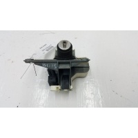 Замок багажника Audi A4(B5) 2000 8D9827573A