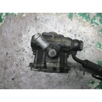Насос гидроусилителя руля Volkswagen Passat 1999 8d0145155q