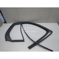 Направляющая стекла двери VAG Golf V (2003 - 2009) 1k6839432g5ap