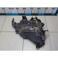 Кронштейн фар правый VAG Touareg (2002 - 2010) 7L6941614C