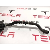 Шланги передние охлаждающей жидкости (Model X) нижний Tesla Model X 2017 1035348-00-F,6007371-00-A