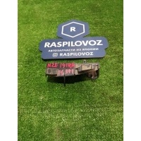 крепление бампера Toyota Corolla Fielder NZE141 2009.01 52562-13060