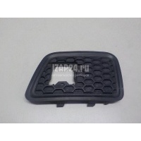 Решетка в бампер правая Chrysler Grand Cherokee (WK2) (2010 - ) 68143100AC