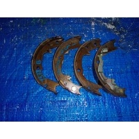 колодки ручного тормоза MITSUBISHI AIRTREK CU4W MR391631