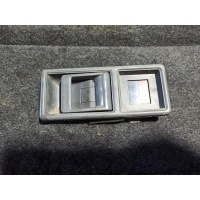 Ручка крышки багажника Mitsubishi Pajero 2000