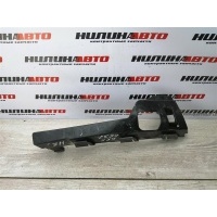 Кронштейн переднего бампера правый FORD Focus 2 1335698