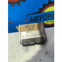 блок управления двигателем Volkswagen Passat 4B0906018DA