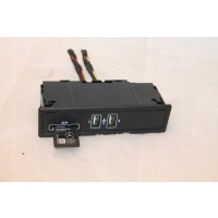 Przylacze порт usb aux разъем sd мерседес w205 c