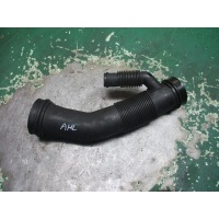 Патрубок воздушного фильтра Volkswagen Passat 1999 06b129627