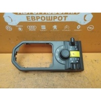 кнопка управления подвеской Land Rover Discovery 3 (2004-2009) 2005 YUD501230WUX
