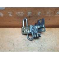 петля двери Volkswagen Passat (B6) (2005-2010) 3C0831412C