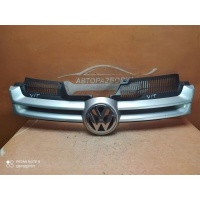 решетка радиатора Volkswagen Golf 5 (2003-2009) 1K0853651
