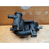 корпус термостата Volkswagen Golf 5 (2003-2009) 032121111BM