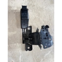замок крышки багажника Audi Q7 Внедорожник 2006 4f9827383B