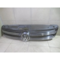 Решетка радиатора Volkswagen Tiguan 1 5N0853653E