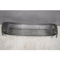 Решетка в бампер центральная Toyota Camry V70 5310233160