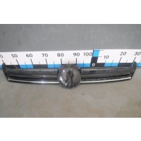 Решетка радиатора Volkswagen Golf 7 5G0853651LZLL