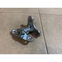 Петля двери передней левой нижняя Mercedes-Benz A-class W176 2467200337