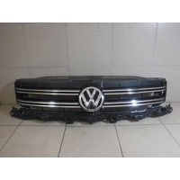 Решетка радиатора Volkswagen Tiguan 1 5N0853653E