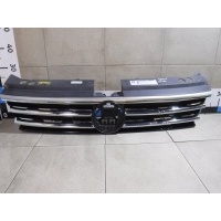 Решетка радиатора Volkswagen Tiguan 2 5NA853651G