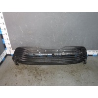 Решетка в бампер центральная Toyota Camry V70 5310233160
