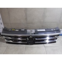 Решетка радиатора Volkswagen Tiguan 2 5NA853651G