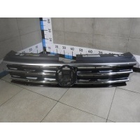 Решетка радиатора Volkswagen Tiguan 2 5NA853651G