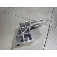 Кронштейн радиатора Mercedes-Benz E-Class W213 2135010720