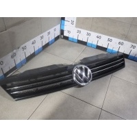 Решетка радиатора Volkswagen Jetta 6 5C6853651AZLL