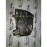 корпус воздушного фильтра BMW 5-series E60 2006 13717577778