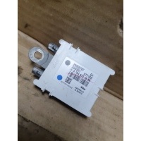 Усилитель антенны Mercedes GL500 X164 2007 A1648701989
