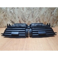Дефлектор воздуховода центральный Mercedes C-Class W204 2012 A2048306054, A2048306154, A20483061549116
