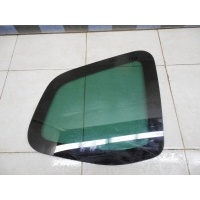 Стекло кузовное глухое правое RENAULT Duster 2012> 833068568R
